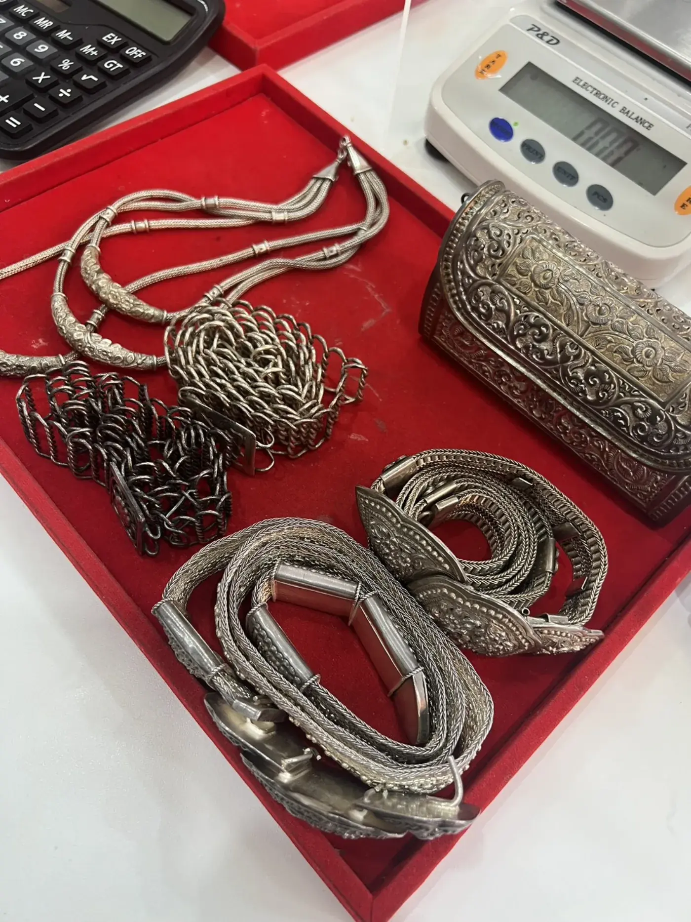 เครื่องเงินโบราณและเครื่องประดับเงินที่รับซื้อ